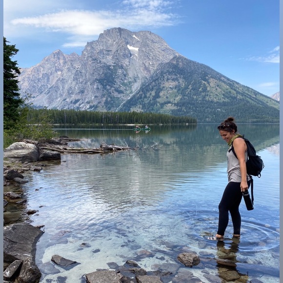 Meet your Posher, Rae - Picture 1 of 1